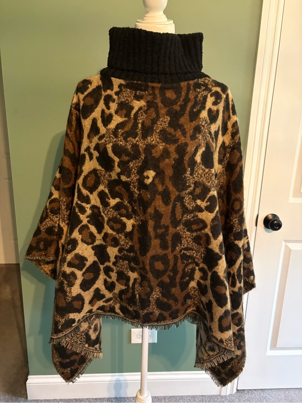 Leopard Print Poncho with Black Collar